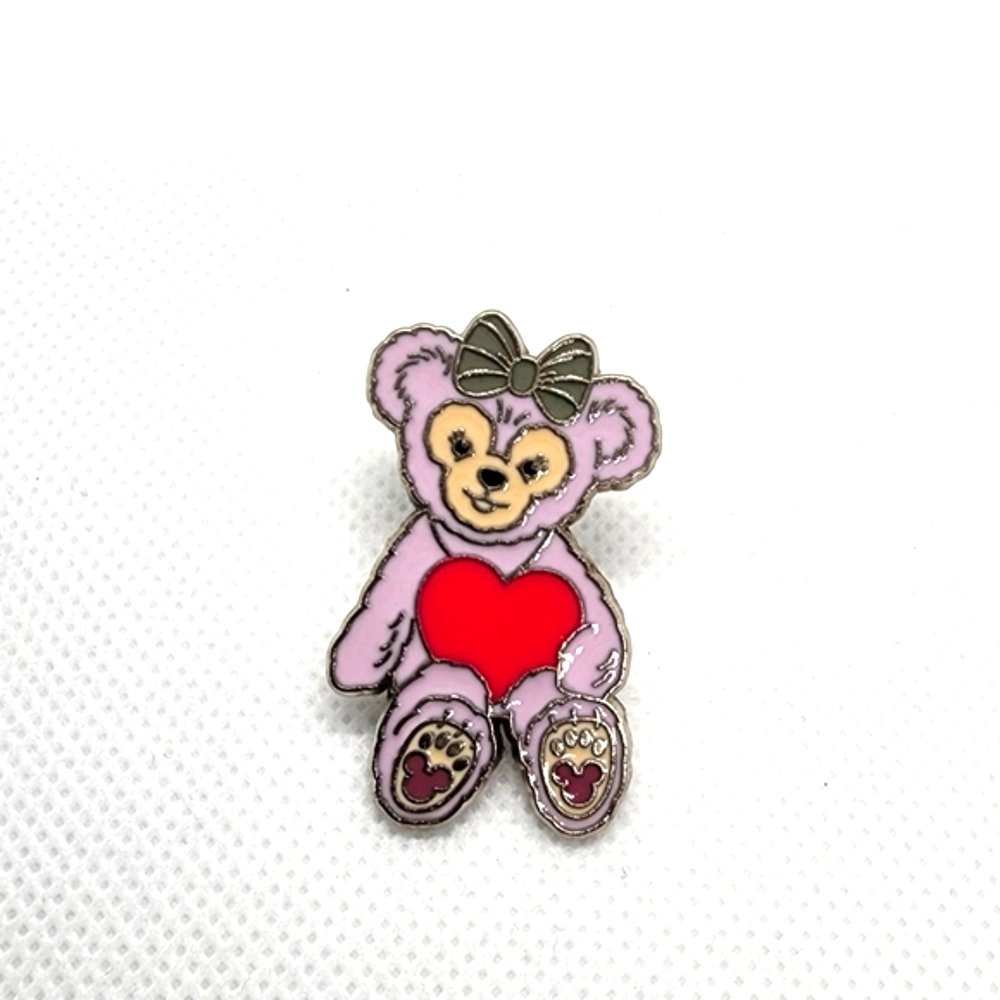 🌺‎ 5/$25 Disney Shellie May Bear Sitting With Heart Trading Pin Duffy&Friends